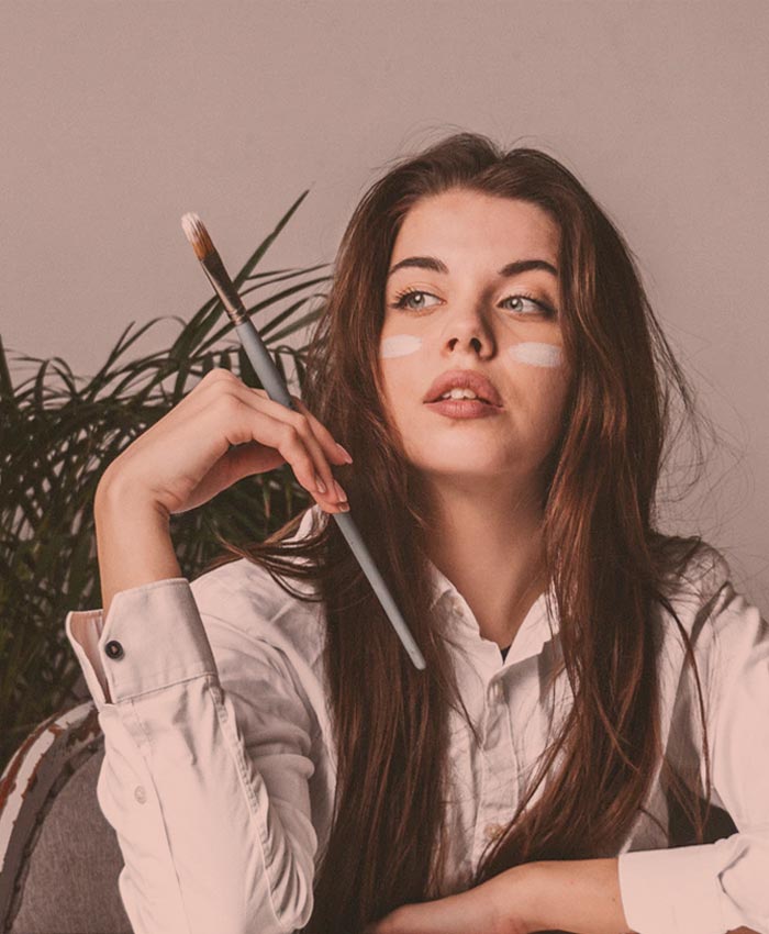 woman femme coiffeur hairstyler make-up artist inspirée inspired à niort